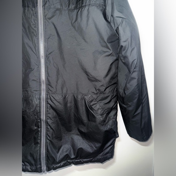 The North Face Reversible True Or False Hooded Jacket Boy’s Size XL 18/20 Black - Picture 3 of 16